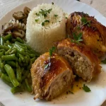 Sočni punjeni pileći bataci iz rerne